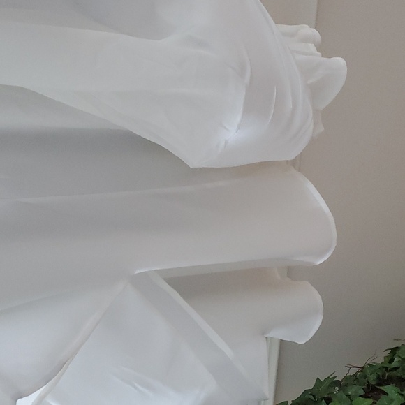 Ladies Free flowing White Batwing blouse by Wo Wo - Picture 5 of 6